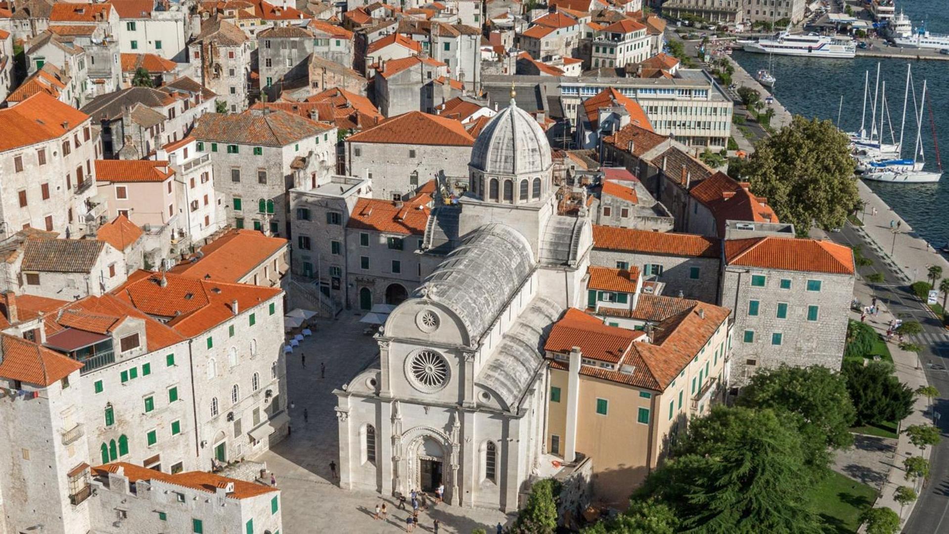 Summer Breeze Apartment - Quiet Place With A Spectacular View And A Garden Šibenik Buitenkant foto