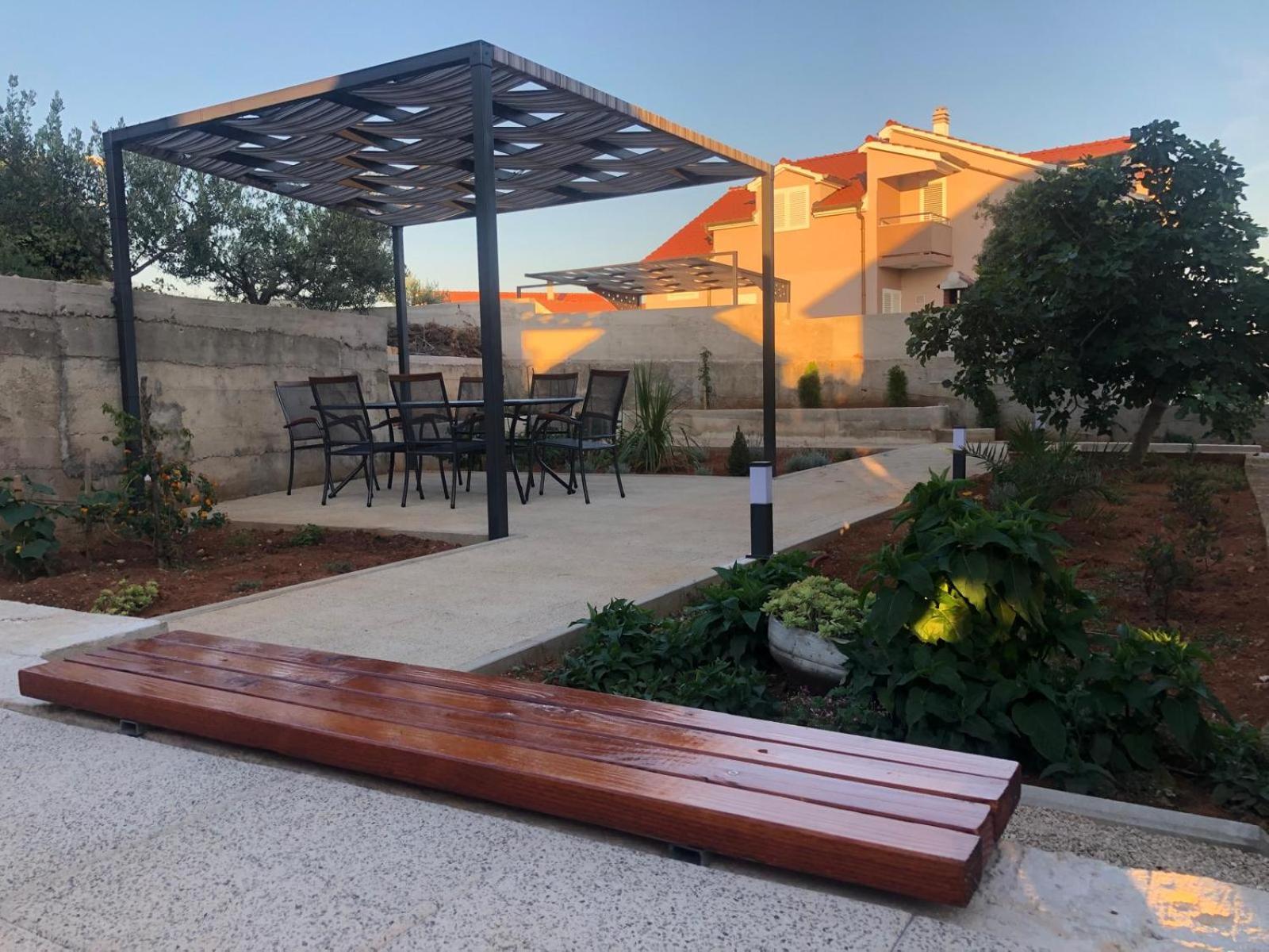 Summer Breeze Apartment - Quiet Place With A Spectacular View And A Garden Šibenik Buitenkant foto